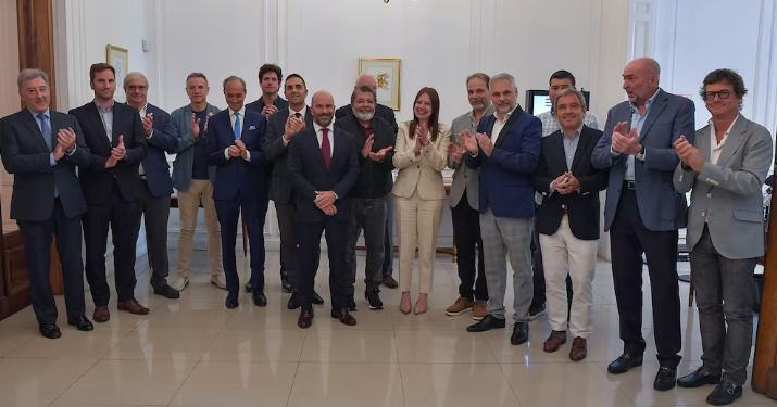 PETTOVELLO ANUNCIÓ UN REDISEÑO DE LA POLÍTICA SOCIAL