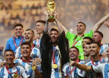 A DOS AÑOS DEL TÍTULO EN QATAR, QUIENES SON LOS CAMPEONES DEL MUNDO QUE TIENEN CHANCES DE LLEGAR EN EL 2026 Y LOS QUE DIRÁN ADIÓS