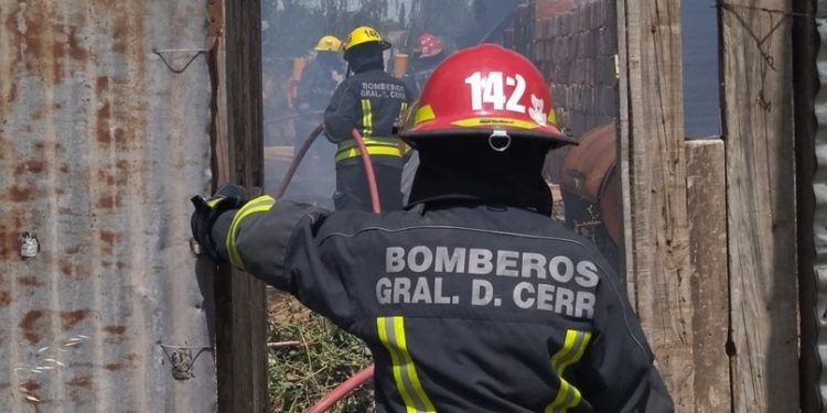 DOS PERSONAS FUERON HOSPITALIZADAS, INCENDIOS Y UN CONDUCTOR CON ALCOHOLEMIA POSITIVA EN UN SABADO ACCIDENTADO EN LA CIUDAD