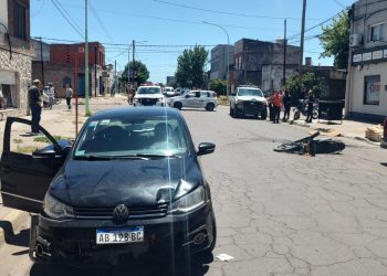 UN MOTOCILISTA FUE TRASLADADO EN CÓDIGO ROJO LUEGO DE UN FUERTE CHOQUE