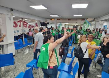 BARBOSA: «LOS TRABAJADORES DE PAMI ESTAMOS AGOTADOS»