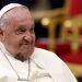 EL PAPA SUFRIÓ UNA CAÍDA Y SE GOLPEÓ LA CARA