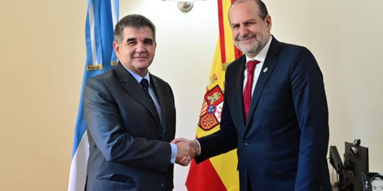 SUSBIELLES RECIBIÓ AL EMBAJADOR DE ESPAÑA