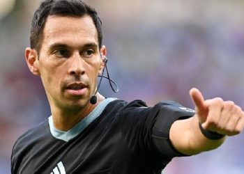 CAMBIOS DE ARBITROS ARGENTINOS A NIVEL INTERNACIONAL PARA EL 2025: EL BAHIENSE, FACUNDO TELLO CONTINUA EN LA LISTA