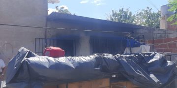 LAS PERDIDAS FUERON TOTALES EN UNA CASA LUEGO DE UN INCENDIO