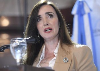 VILLARRUEL NEGOCIA UN BONO PARA EMPLEADOS LEGISLATIVOS Y DEFINE LAS DIETAS DE LOS SENADORES