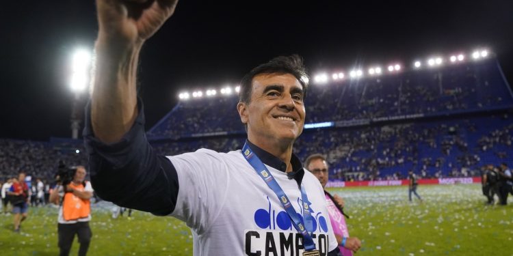 QUINTEROS ROMPIÓ EL SILENCIO Y EXPLICÓ SU SALIDA DE VELEZ