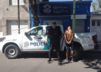 INTENTÓ RECUPERAR UNA MOTO LUEGO DE UN ACCIDENTE Y QUEDÓ DETENIDO