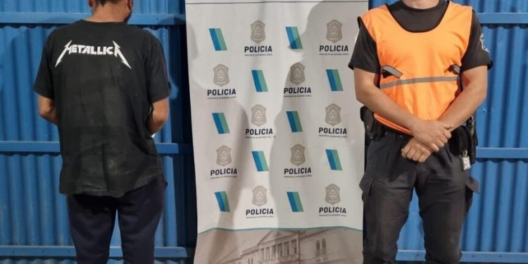 ROBÓ UNA MOTO, ESCAPÓ Y CHOCÓ