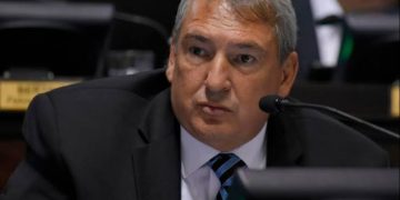 RENUNCIÓ EL MINISTRO DE TRANSPORTE DE LA PROVINCIA