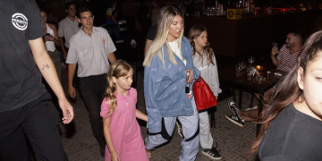 WANDA NARA FUE CON SUS HIJAS AL ESTRENO DE LA NUEVA CANCIÓN DE L-GANTE