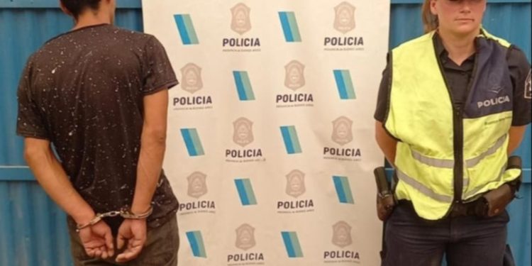 ROBO UN MAYORISTA Y LO ATRAPARON CON 730 PESOS Y DOS CELULARES