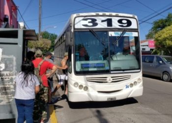 POR FALTA DE PAGO A LOS CHOFERES NO PRESTARÁ SERVICIO LA LÍNEA 319