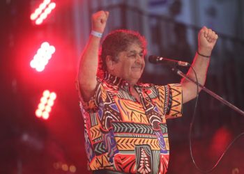 INTERNARON A CACHO DEICAS, EL CANTANTE DE LOS PALMERAS