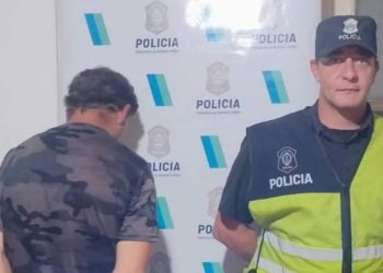 ENTRÓ A ROBAR A LA CASA DE UNA BOMBERA QUE ESTABA APAGANDO UN INCENDIO Y FUE DETENIDO