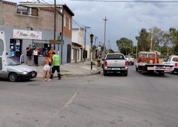 UNA MUJER FUE HOSPITALIZADA LUEGO DE UN CHOQUE EN EL BARRIO ROSARIO SUR