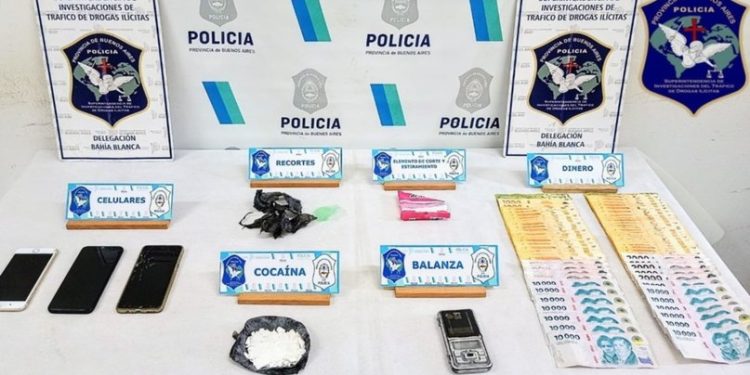 POR COMERCIALIZACIÓN DE COCAÍNA DOS PERSONAS FUERON APREHENDIDAS