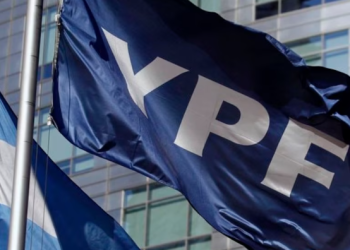 YPF PREPARA UN ACUERDO CON TRES EMPRESAS DE LA INDIA PARA EXPORTARLES GNL Y DESARROLLAR EL LITIO EN LA ARGENTINA