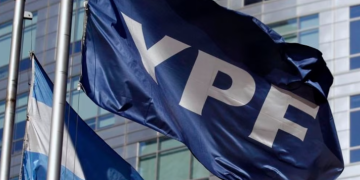 YPF PREPARA UN ACUERDO CON TRES EMPRESAS DE LA INDIA PARA EXPORTARLES GNL Y DESARROLLAR EL LITIO EN LA ARGENTINA
