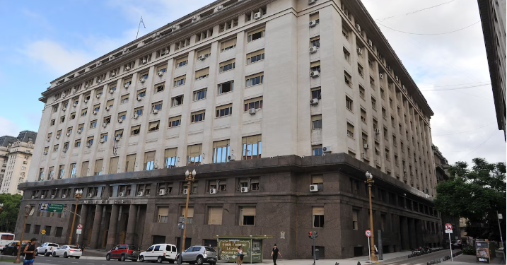 AJUSTE FISCAL: EL GOBIERNO TUVO SUPERÁVIT FINANCIERO DE $600.000 MILLONES EN ENERO