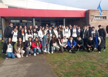 SÁNCHEZ: «UNA OPCIÓN DE ACOMPAÑAMIENTO TIENE QUE VER CON ESTAS BECAS Y SUBSIDIOS»