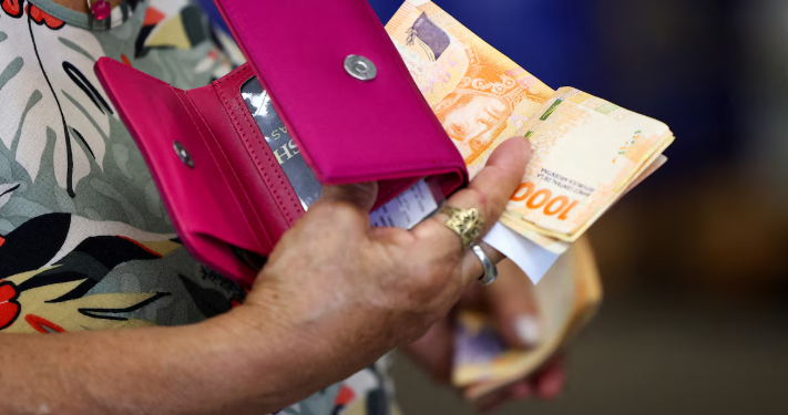 LA INFLACIÓN DE ENERO FUE DEL 2.2%, LA MÁS BAJA DESDE JULIO DEL 2020 Y ACUMULÓ 84,5% EN EL ÚLTIMO AÑO