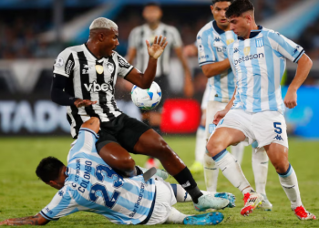 RACING DERROTÓ 2-0 A BOTAFOGO EN BRASIL Y SE CONSAGRÓ CAMPEÓN DE LA RECOPA SUDAMERICANA