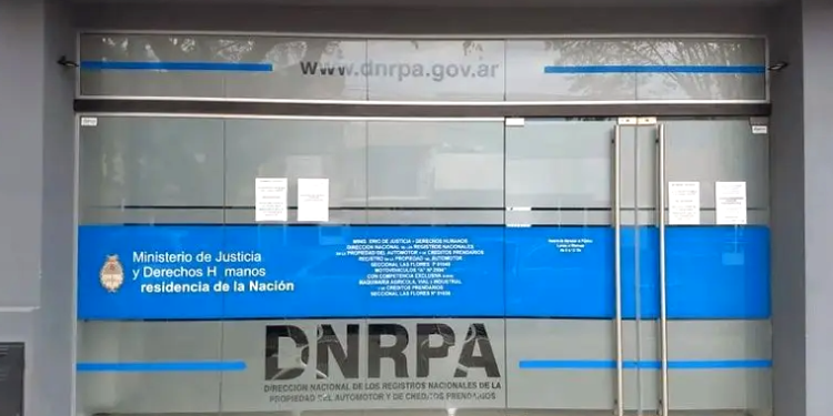 LARREA: «ESTOS CAMBIOS VAN A MEJORAR MUCHO EL TRABAJO QUE REALIZAN LOS REGISTROS»