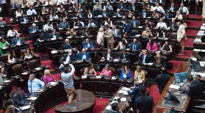 MILEI CREE QUE EL SENADO APROBARÁ LA SUSPENSIÓN DE LAS PASO Y EL GOBIERNO MIRA CON ATENCIÓN FICHA LIMPIA