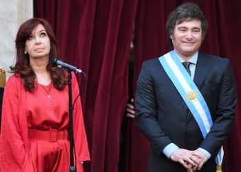 CRISTINA TRATO DE «CACHIVACHE» A JAVIER MILEI Y LO MANDÓ A TERAPIA: «SOS IGUAL DE CASTA QUE MACRI»