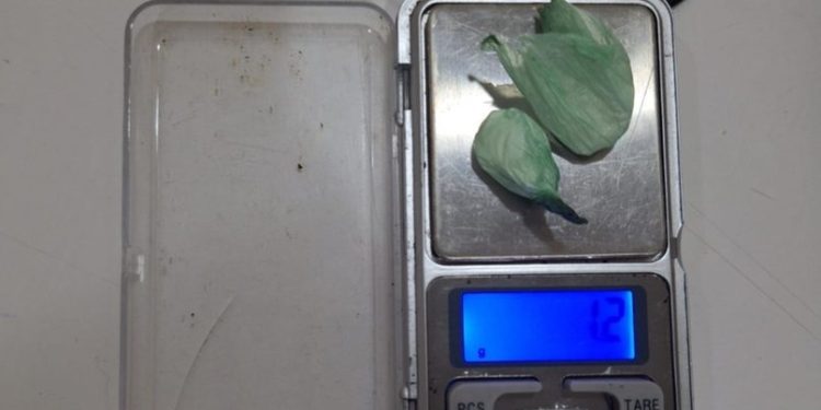 INGRESÓ A LA CASA DE SU EXPAREJA Y LO ARRESTARON CON DROGA EN SU PODER