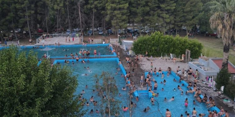 SE AHOGÓ UN NIÑO DE 13 AÑOS EN EL PREDIO DE LOS PETROQUIMICOS