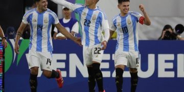 ARGENTINA Y PARAGUAY SE ENFRENTAN POR EL SUDAMERICANO SUB 20