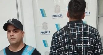 UN HOMBRE FUE DETENIDO POR UNA VIOLENTA ENTRADERA EN BARRIO SAN MIGUEL