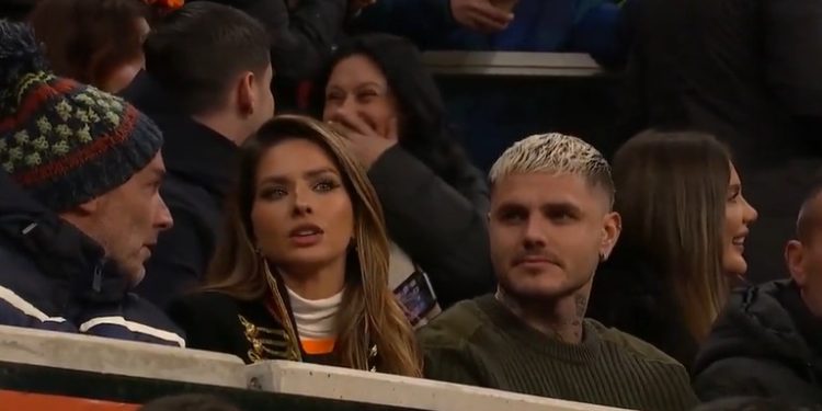 MAURO ICARDI Y LA CHINA SUÁREZ FUERON A VER EL CLÁSICO DE ESTAMBUL