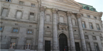 POR DECRETO, MILEI TRANSFORMÓ EL BANCO NACIÓN EN UNA SOCIEDAD ANÓNIMA