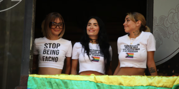 LALI ESPÓSITO CONTÓ SI GRABARÁ UNA CANCIÓN CON MARÍA BECERRA