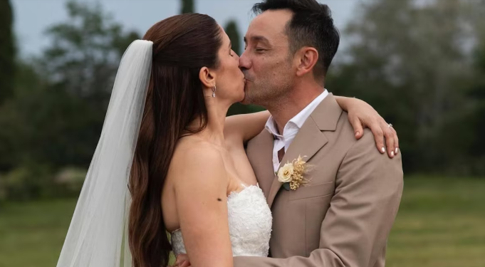 LUCIANO PEREYRA Y JULIA REZZUTO SE CASARON DESPUÉS DE SEIS AÑOS JUNTOS