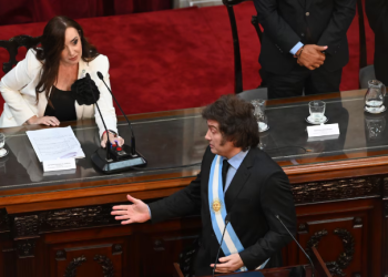 LA APERTURA DE SESIONES MOSTRÓ A MILEI MÁS ENFRENTADO QUE NUNCA A VILLARRUEL