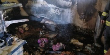 UN DESPERFECTO ELÉCTRICO PROVOCÓ UN INCENDIO EN UN SUPERMERCADO