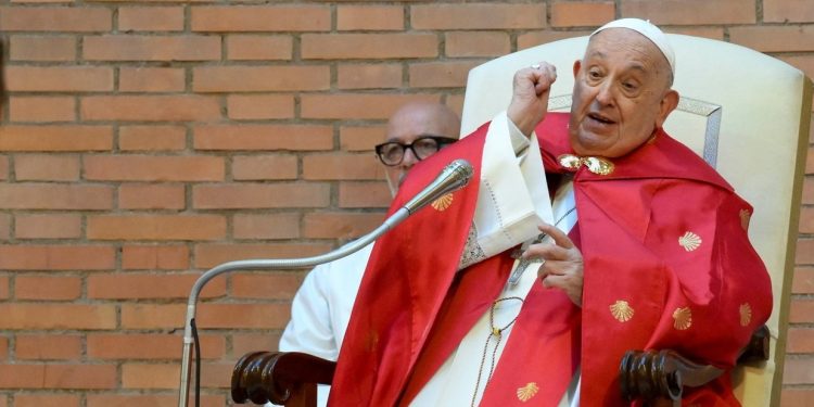 SE ESTABILIZÓ LA SALUD DEL PAPA FRANCISCO