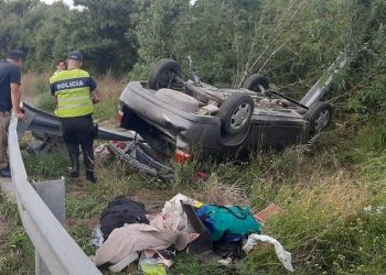 TRES PERSONAS FUERON TRASLADADAS AL HOSPITAL PENNA LUEGO DE UN VUELCO A LA ALTURA DE HILARIO ASCASUBI