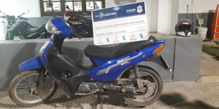 MUCHOS DELINCUENTES FUERON ARRESTADOS POR ROBAR EN MEDIO DE LA TRAGEDIA