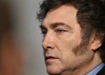 MILEI SUSPENDIÓ UN VIAJE A CHILE PARA SEGUIR DE CERCA LOS OPERATIVOS DE EMERGENCIA EN BAHÍA