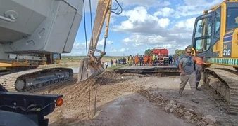CONTINÚAN LOS CORTES EN DOS RUTAS NACIONALES CERCANAS A BAHÍA BLANCA