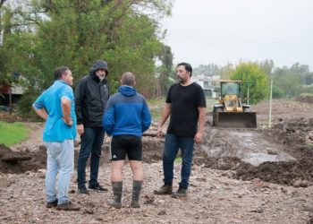 LUEGO DEL ANUNCIO DEL DOBLE ALERTA, REALIZARON TAREAS DE DESOBSTRUCCIÓN Y APERTURA DE CANALES SECUNDARIOS