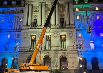 ADORNI FESTEJÓ LOS CAMBIOS EN LA FACHADA DEL PALACIO LIBERTAD, EX CENTRO CULTURAL KIRCHNER