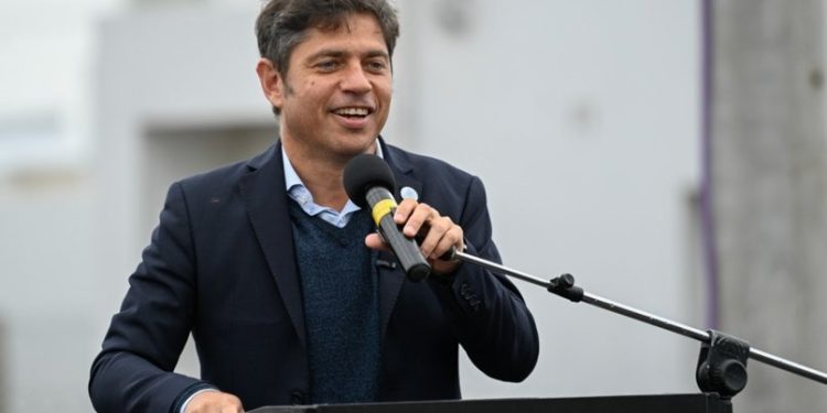 KICILLOF ENTREGÓ VIVIENDAS EN TORNQUIST