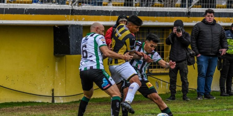 UN NUEVO CLASICO, OLIMPO RECIBE A VILLA MITRE EN EL CARMINATTI