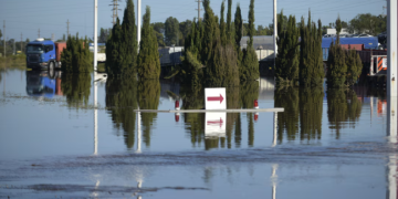 EL GOBIERNO REFORZARÁ LA ASISTENCIA  A BAHÍA BLANCA, SIGUEN BUSCANDO VÍCTIMAS Y EMPIEZA EL DEBATE DE LA RECONSTRUCCIÓN